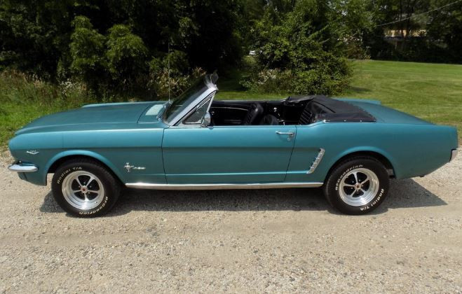 mustang-convertible-1965-big-0