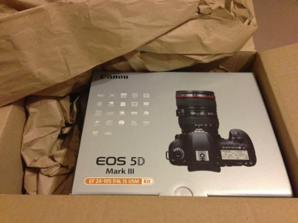 canon-5d-mark-iii-with-24-105mm-lens-big-1