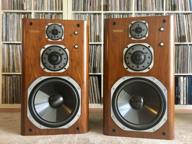 yamaha-ns-2000-speakers-big-0