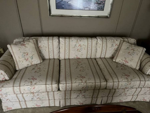 large-floral-couch-big-0